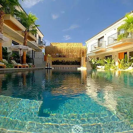 Surga Alacati Hotel