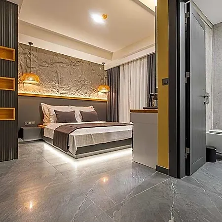 Surga Alacati Hotel Ciftlikkoyu